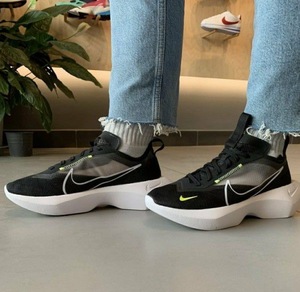 Nike Women's vistalite SE black