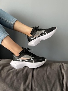 Nike Women's vistalite SE black