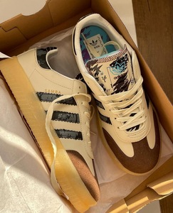 Adidas Samba - White, brown , Blue