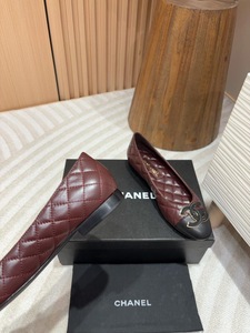 chanel Bordeaux bkack shoes