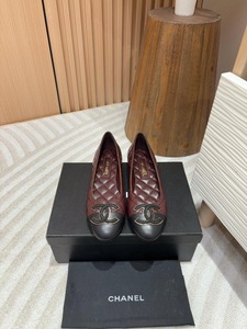 chanel Bordeaux bkack shoes