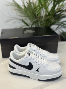 Nike Women's gama SE black