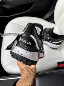 Nike ACG GORE-TEX SE -  White black