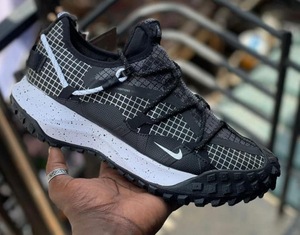 Nike ACG GORE-TEX SE -  White black