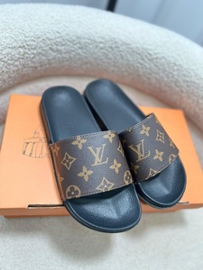 Louis Vuitton 2-Hazel Slipper