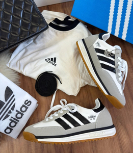 Adidas SL 72 - black white