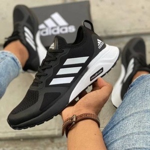 Adidas cloudfoam - Black White
