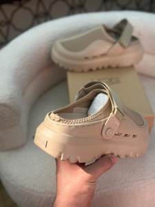 UGG PeakMod Sandal - beige