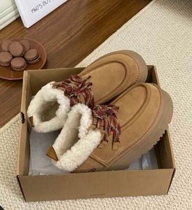 UGG  Funkarra Cabin Cuff Boot - brown