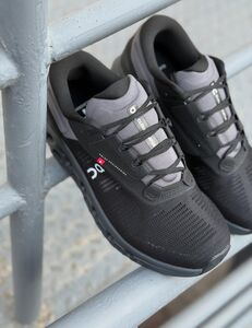 Cloud stratus 3 - Black