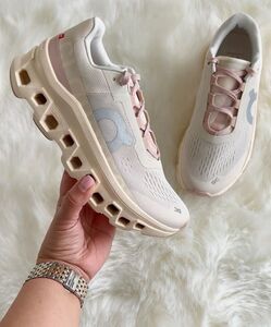 The Cloud monster - Beige Pink