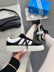 Adidas Space black white