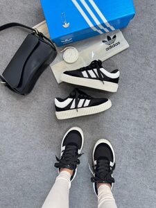 Adidas Space black white
