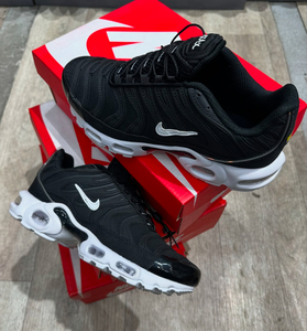 “ Nike AM Plus 2 “black white