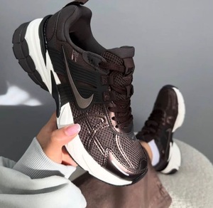 Nike AIR ZOOM - brown
