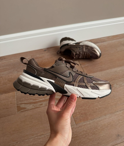 Nike AIR ZOOM - brown