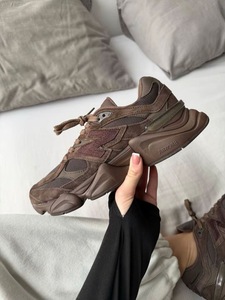 “Newbalance -9060   “Brown