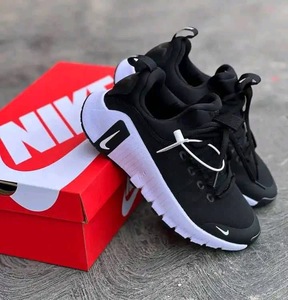 Nike Free Metcon 6  - black