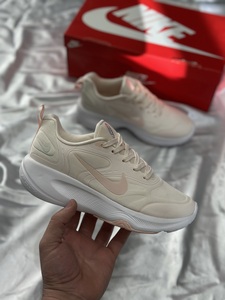 “Nike   “ pink