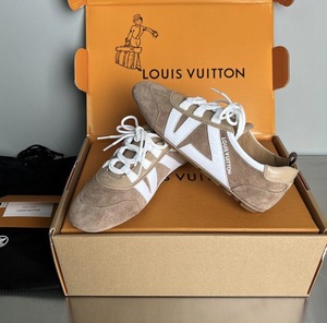 Louis Vuitton  khaki