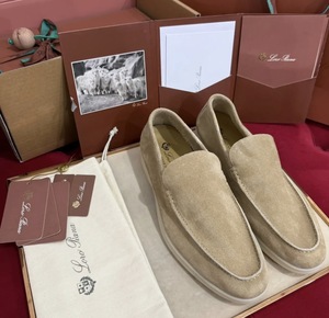 Loro Piana -  beige