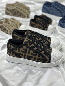 FENDI - brown