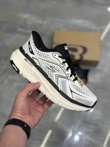 Skechers GOrun SHOES -  Beige