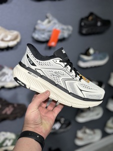 Skechers GOrun SHOES -  Beige