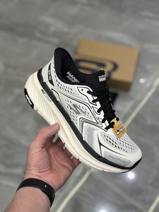 Skechers GOrun SHOES -  Beige