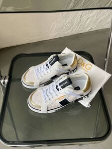 Dolce & Gabbana white black