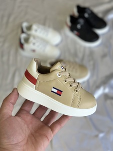 TOMMY kids peige