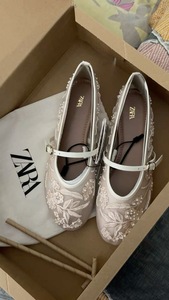 ZARA white