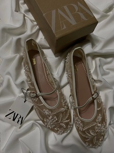 ZARA white