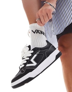 VANS black white