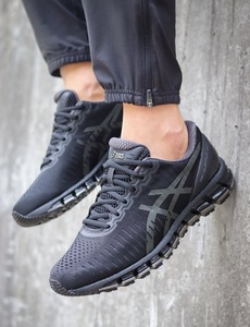 ASICS GEL-QUANTUM 360 black