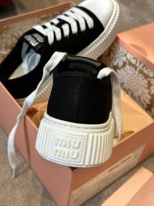 MIU MIU black