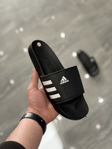 Adidas Slipper - black