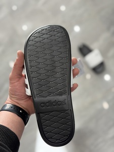 Adidas Slipper - black