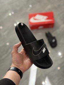 Nike Slipper -  black grey
