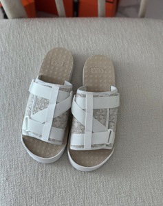 Men's DIOR Slipper -Beige