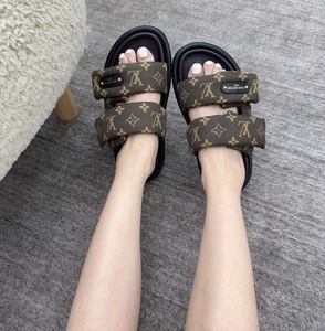 Louis Vuitton slipper - brown
