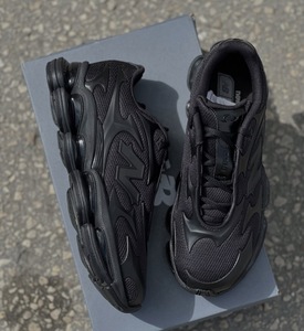 Newbalance -2000   Black