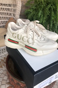 GUCCI  Rhyton - Beige