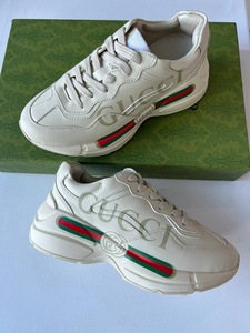 GUCCI  Rhyton - Beige