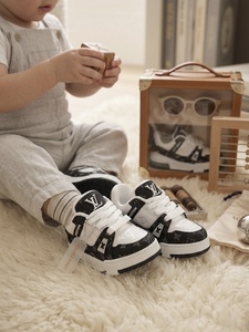 Louis Vuitton CHILDREN -Black