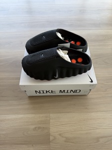 Nike mind 001- Black