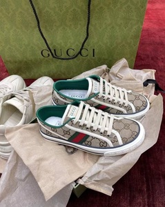 GUCCI Dark GT - Beige