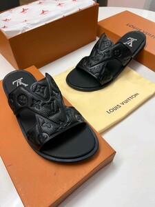Men's Lv Slipper -Black