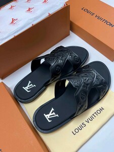 Men's Lv Slipper -Black