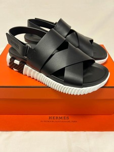 Sandel Hermes black white